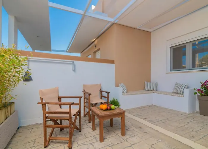 Suncourt Lux Apartment